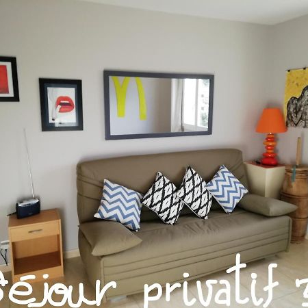 Chez Patrick Roujan Bed & Breakfast Екстериор снимка