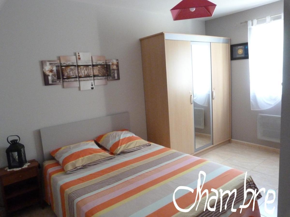 Chez Patrick Roujan Bed & Breakfast Екстериор снимка
